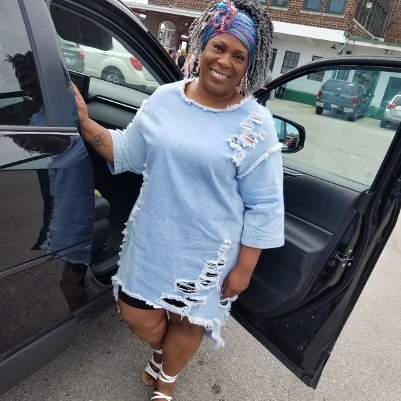 Meet your Posher, Felicia - Picture 1 of 1